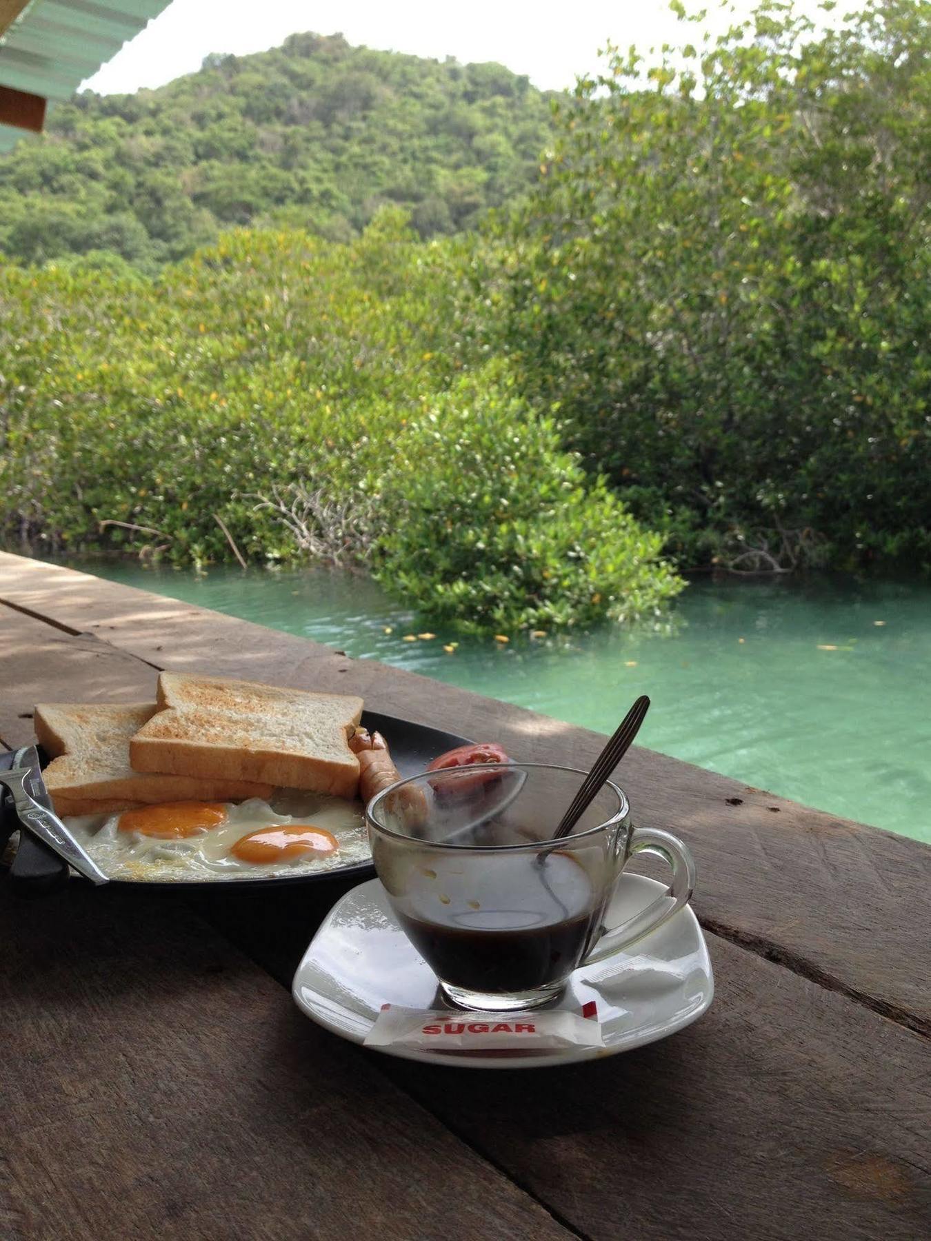 PP Red Tuna Hut Islas Phi Phi Exterior foto
